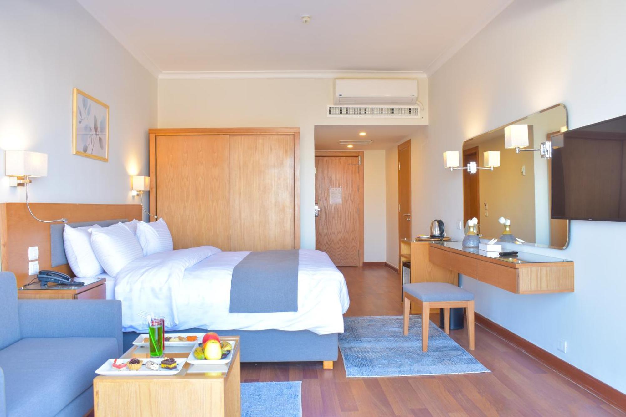 Basma Executive Club Hotel Aswan Buitenkant foto