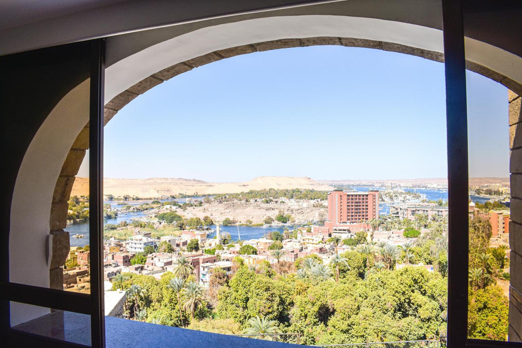 Basma Executive Club Hotel Aswan Buitenkant foto